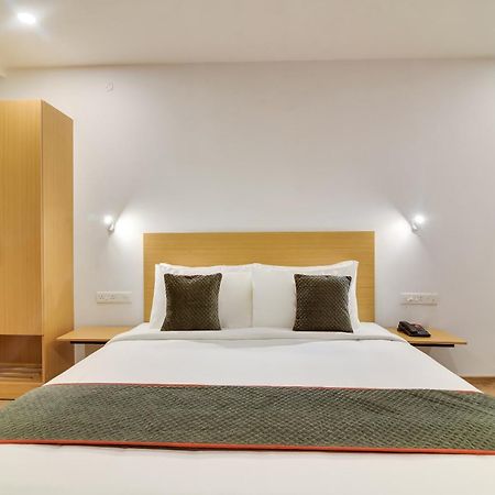Townhouse Kovilambakkam Chennai Eksteriør billede