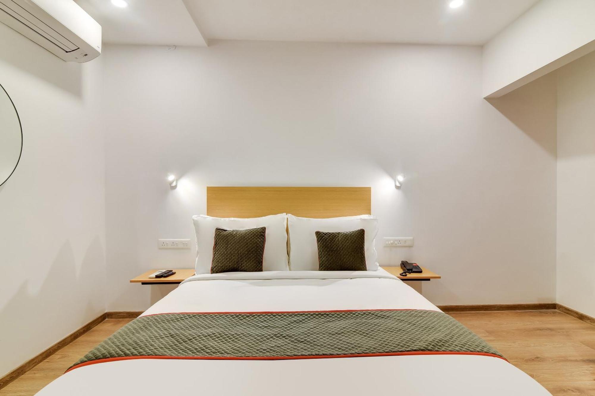 Townhouse Kovilambakkam Chennai Eksteriør billede