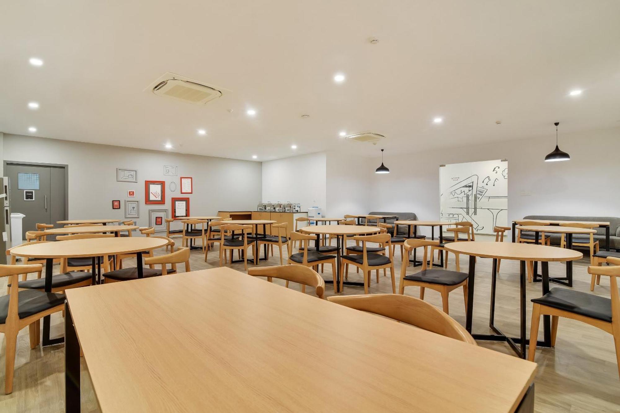 Townhouse Kovilambakkam Chennai Eksteriør billede
